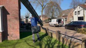 Schoorsteen onderhoud Hillegom ladder bus